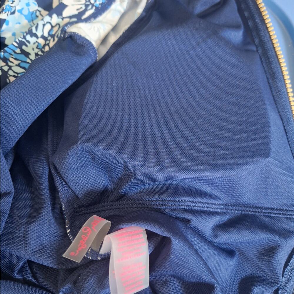 Lilly Pulitzer Randee Rashguard One Piece Swimsuit Low Tide Navy Bouquet All Day - Picture 8 of 14